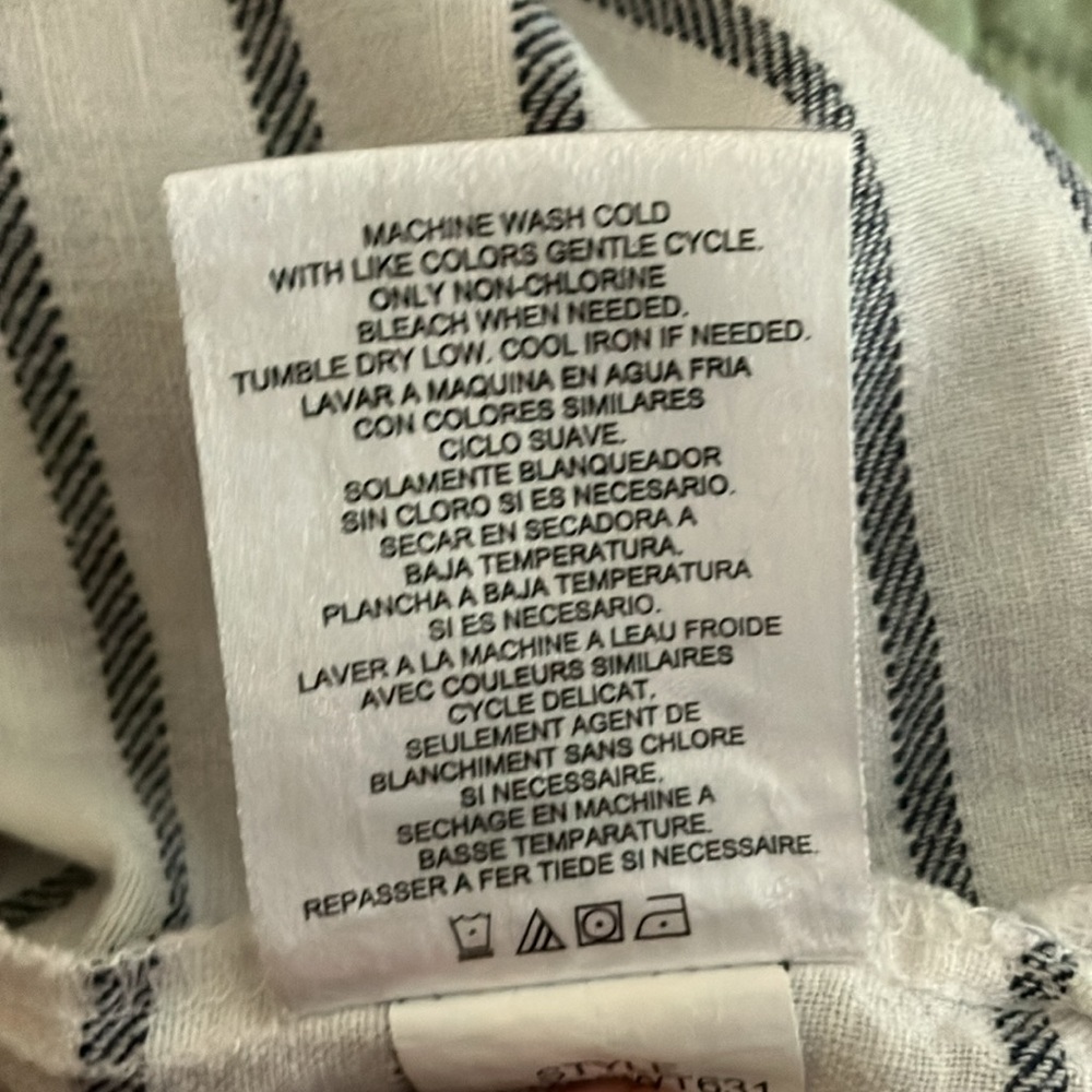 EUC Ellen Tracy Short Sleeve Navy White Tee Size L - Picture 13 of 13